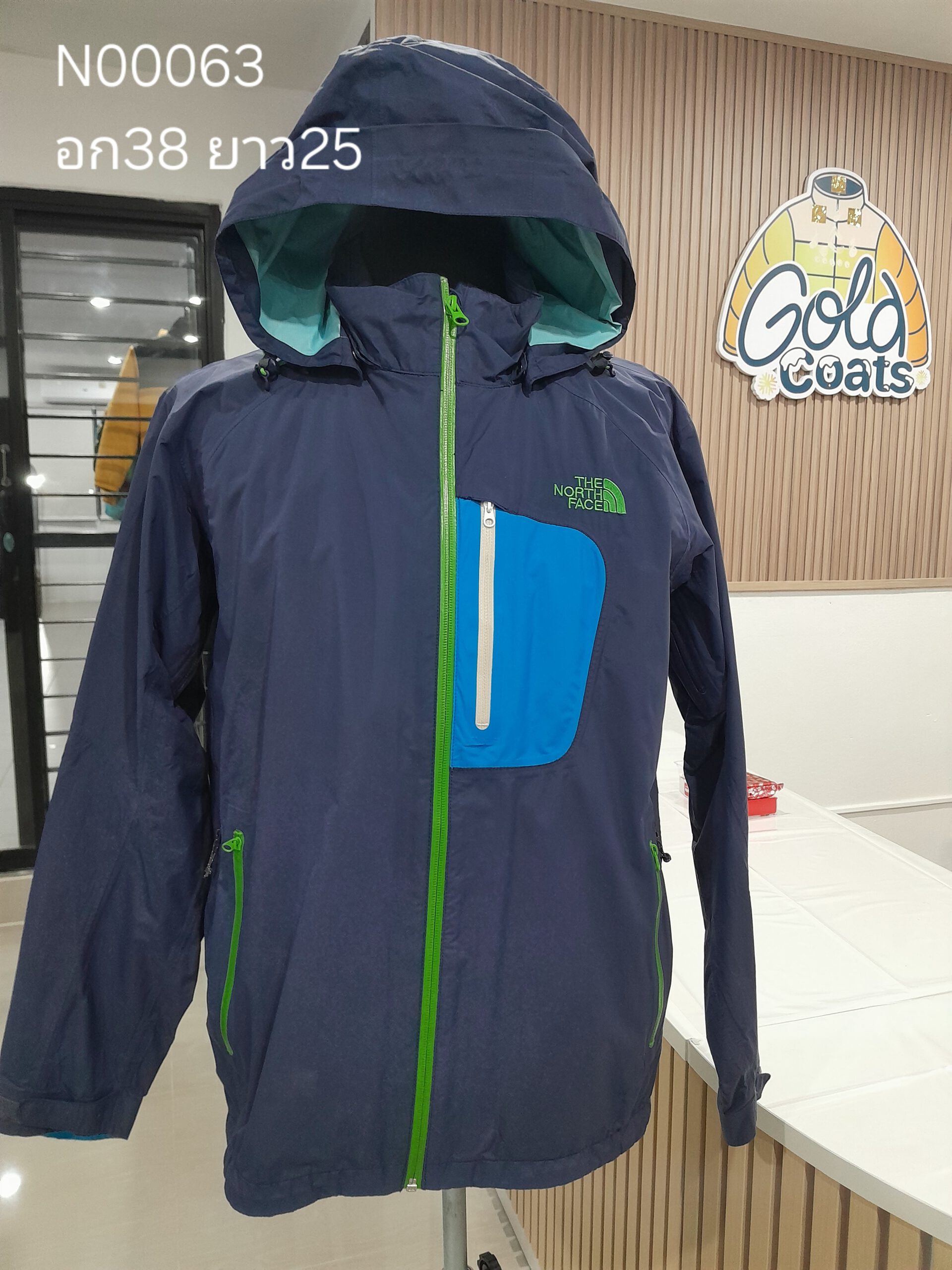 N00063 The North face