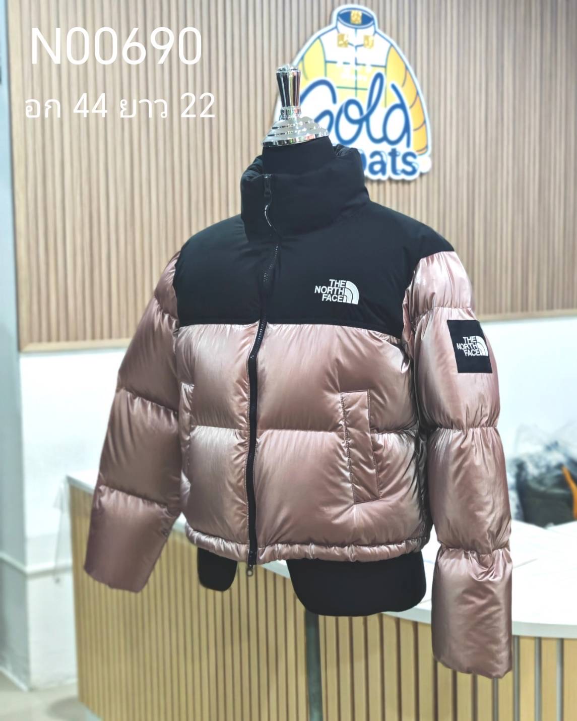 N00690 The Northface ครอปดำ ชมพูเมทาลิค